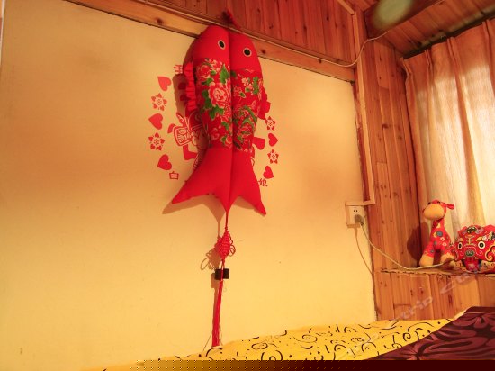 高粱蜜月大床房