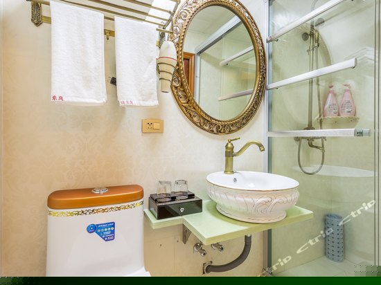 东南亚榻榻米房