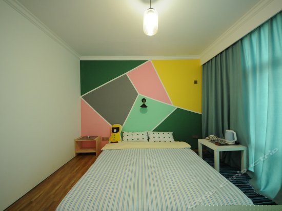 南北零号多彩榻榻米间