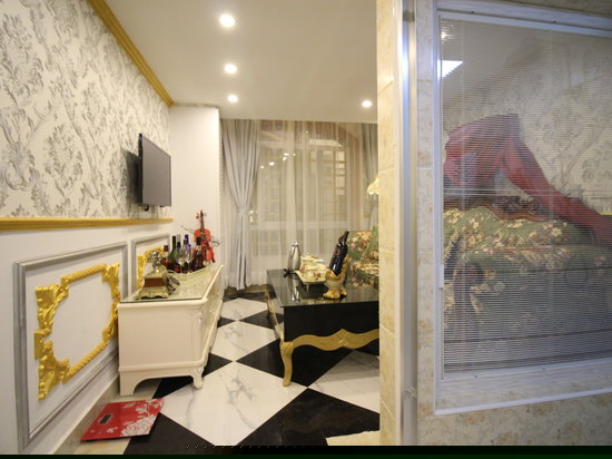 豪华宫廷复式LOFT家庭房