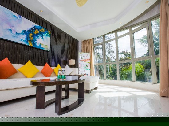 珊瑚家庭两室一厅复式套房