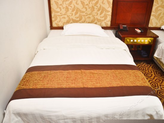 标准双人房(无窗)