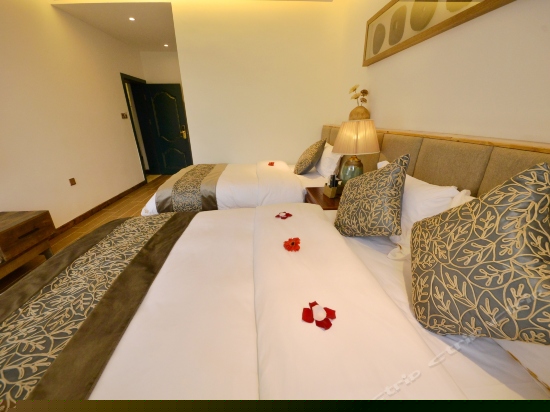 一楼侧海景标准间