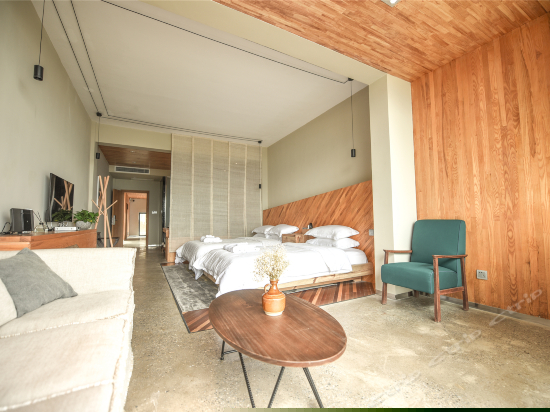 最美洱海阳台海景家庭房