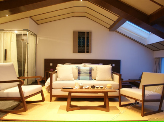 阁楼星空海景房