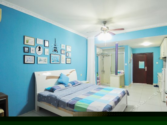 雅致侧海景大床房