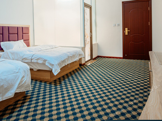 标准双床房