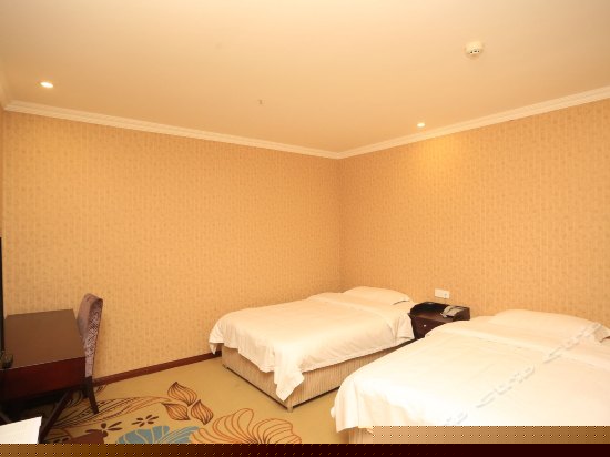 三人间（无窗）