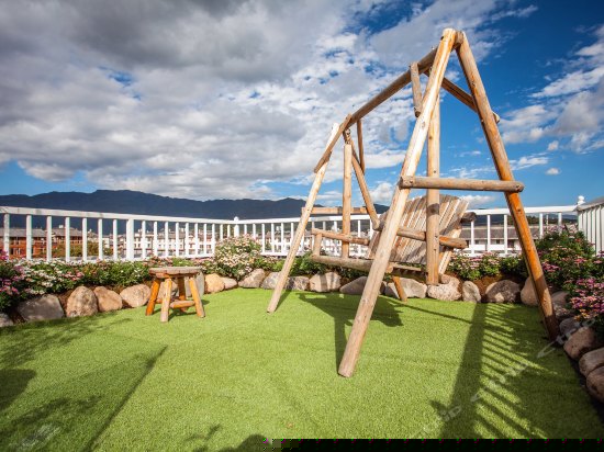 雪山蜜月观景房