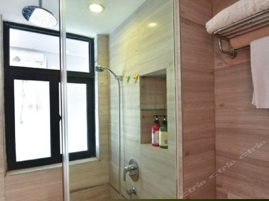 一房一厅豪华园景房