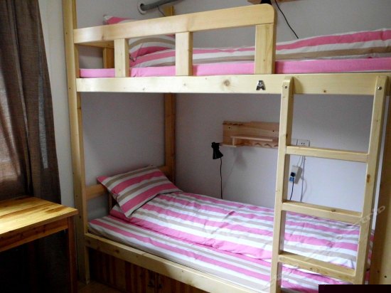 女生四人间(床位)(公卫)