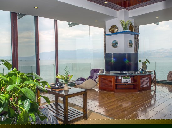 270度海上开放式双露台套房