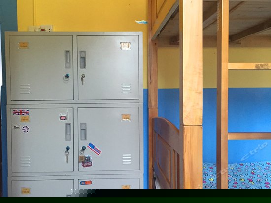 标准六人间（床位房）