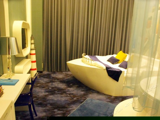 浪漫主题房(无窗)