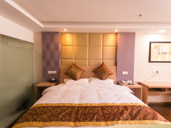 高级水床大床房