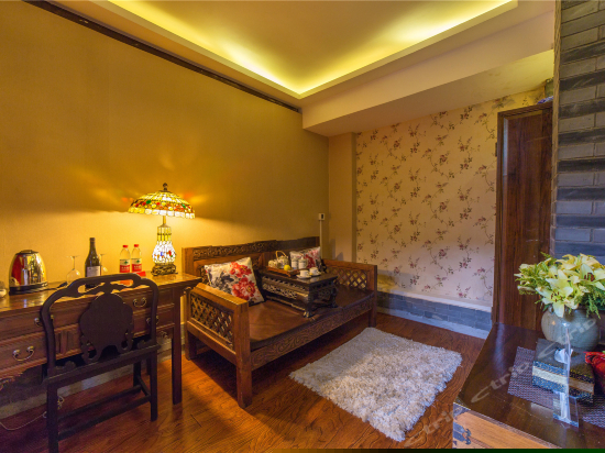 一号院朴素双床房