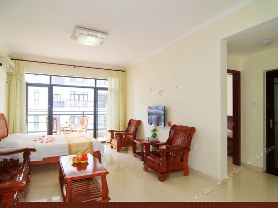 侧面海景开放式两房一厅