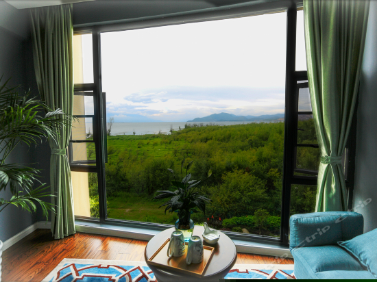 尊尚海景大床房