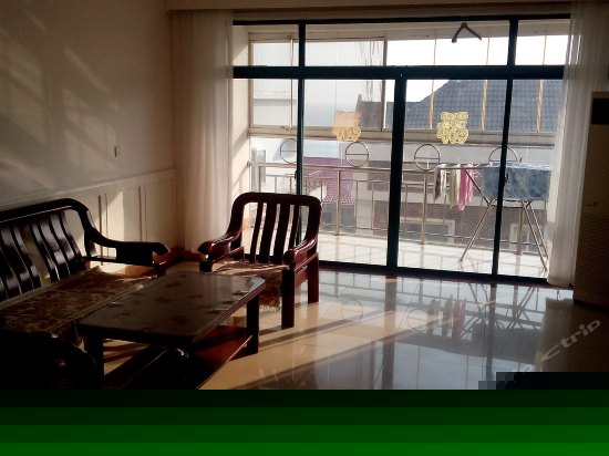 无敌海景八人房