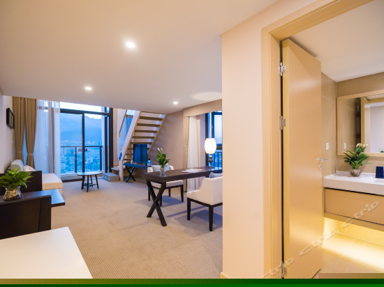 无敌海景复式套房