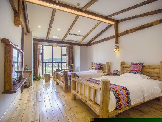 土家风情大床房—天门山观景房