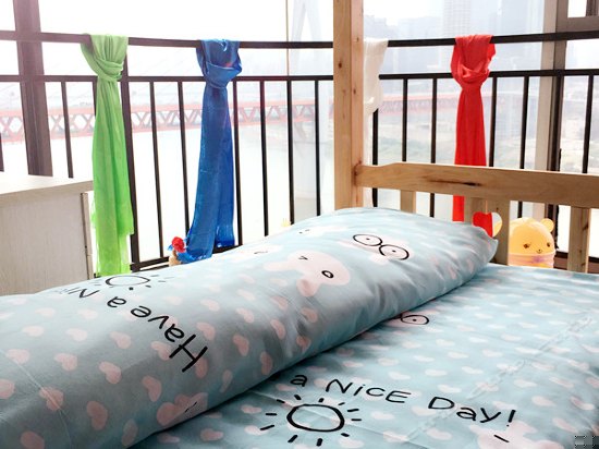 吉祥如意女生江景八人间