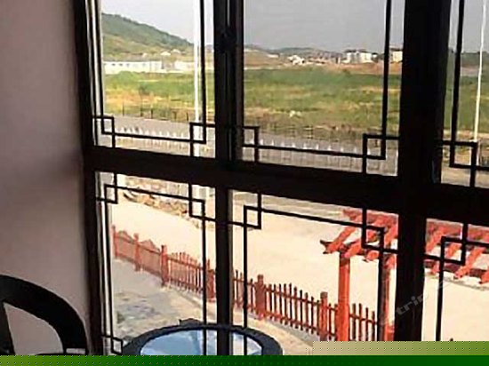 曦竹舍湖景亲子房