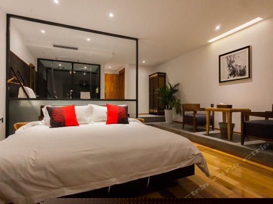 仲夏（海景大床房）