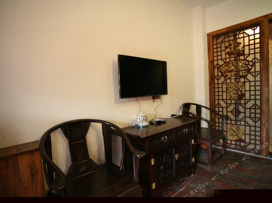 豪华龙凤架子床房