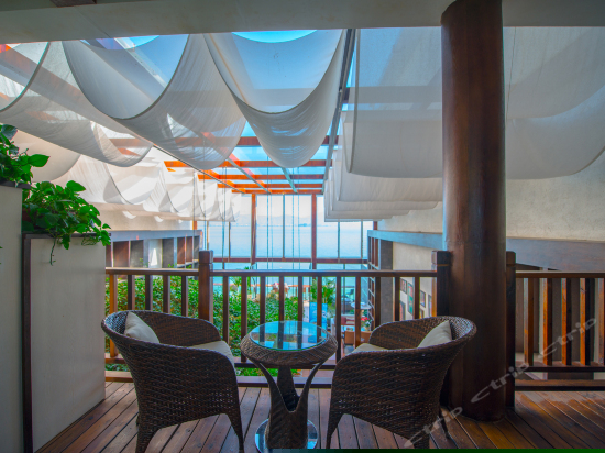 庭院海景大床房