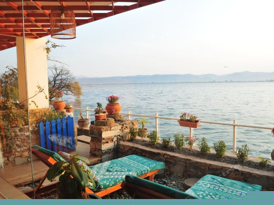 独立花园海景大床房