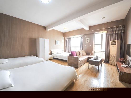 精品三人大床房