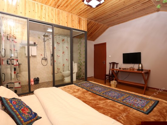 （月）观景木屋大床房