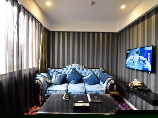 罗马假日豪华套房