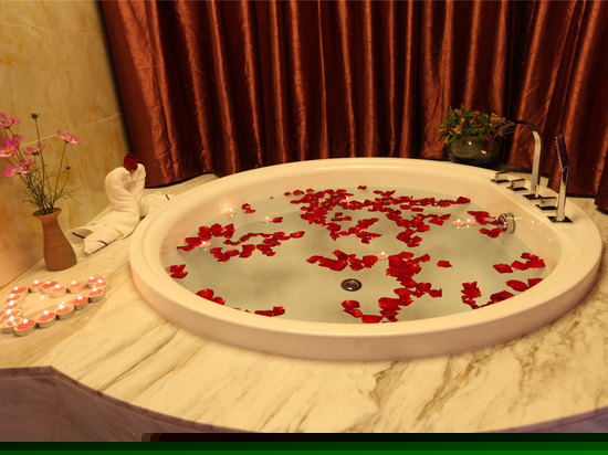 金玉良缘蜜月房