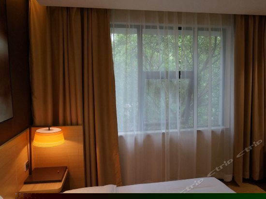 i bigger（B格大床房）