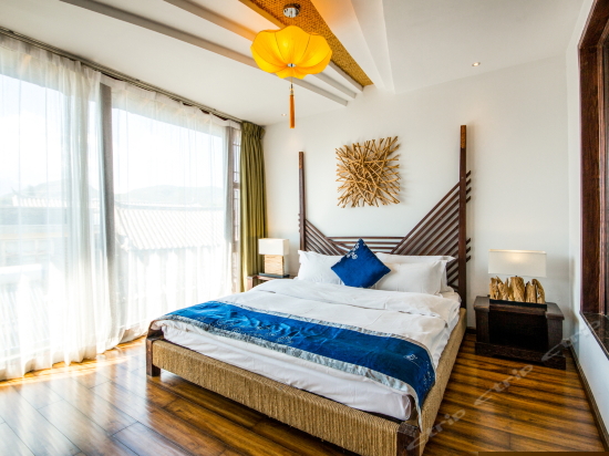 雪山密语观景大床房