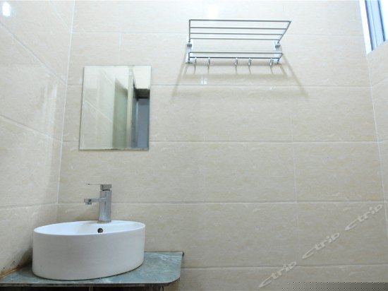 女生六人间（床位房）