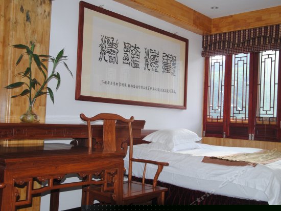 豪华大床房