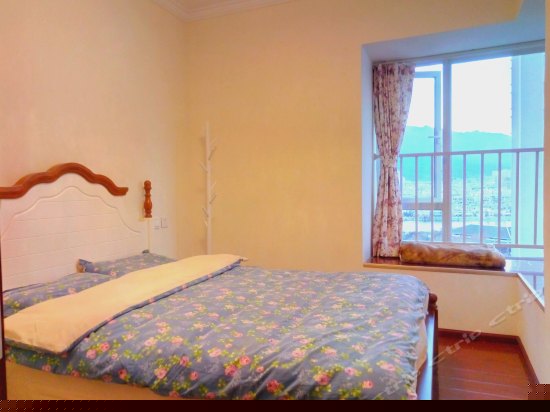 简欧现代艺术海景套房