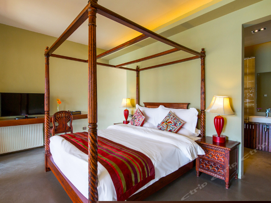 玉龙雪山豪华房