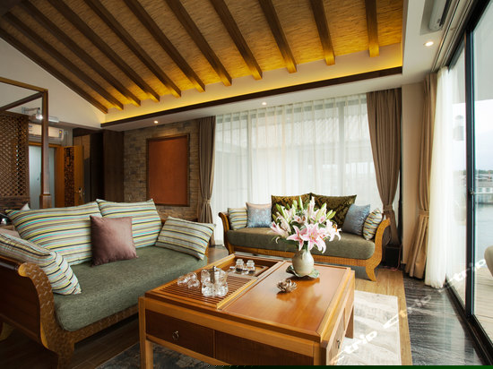 270度海景豪华大床房301