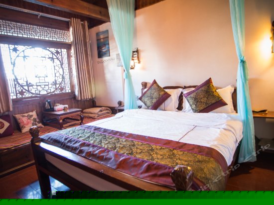 二楼精品大床房