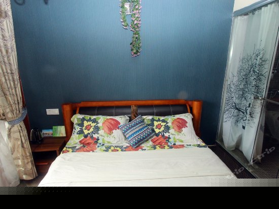 临江阳台大床房