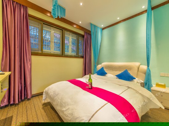 雅致浪漫大床房