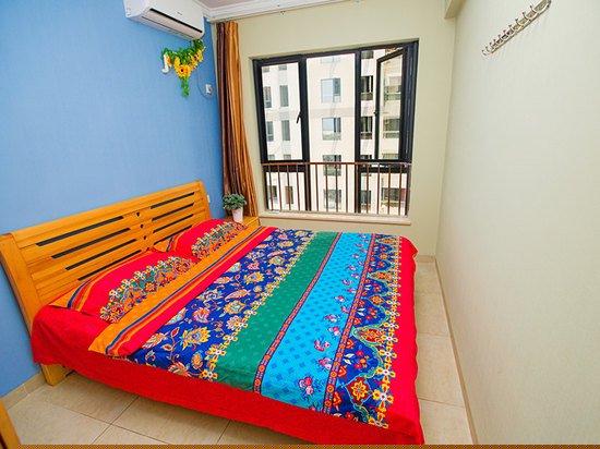 精装三房两厅两卫家庭套房