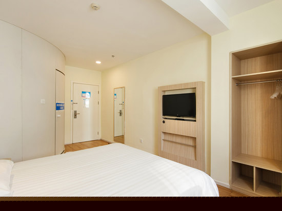 零压高级大床房