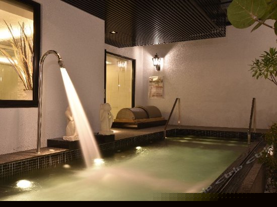 云河穹顶双人房