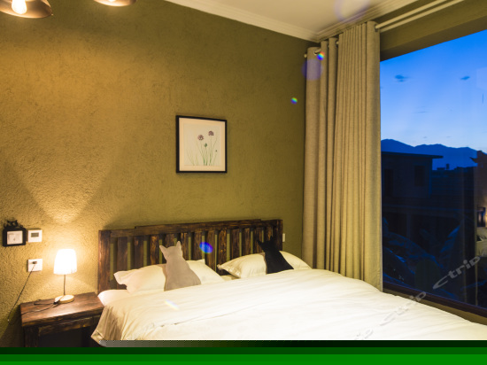 雅致大床房