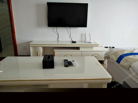 豪华舒适大床房